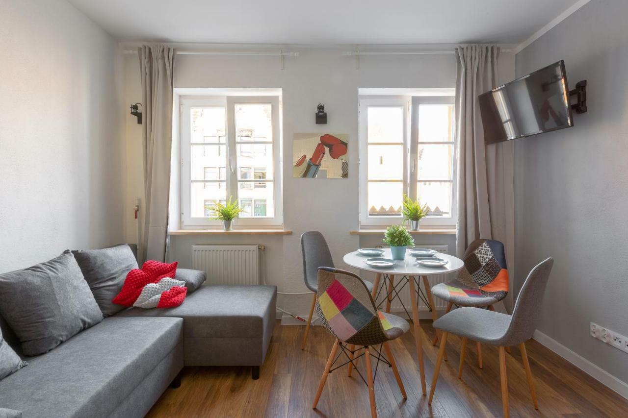 Апартаменты Lipstick House Rynek Вроцлав Экстерьер фото
